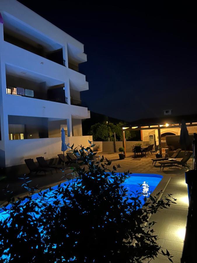 Villa Apartment Aa 2 Trogir Eksteriør bilde