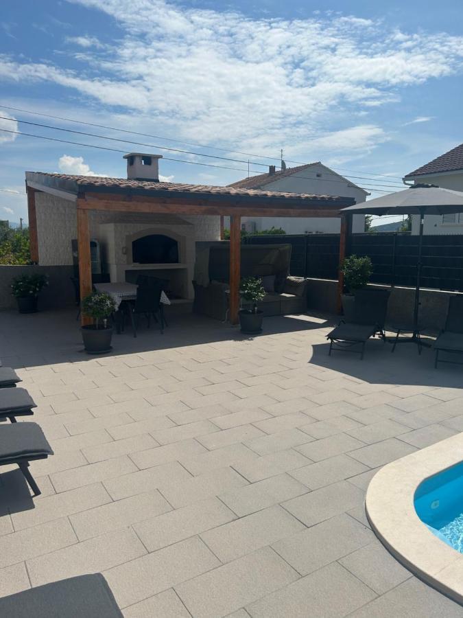 Villa Apartment Aa 2 Trogir Eksteriør bilde