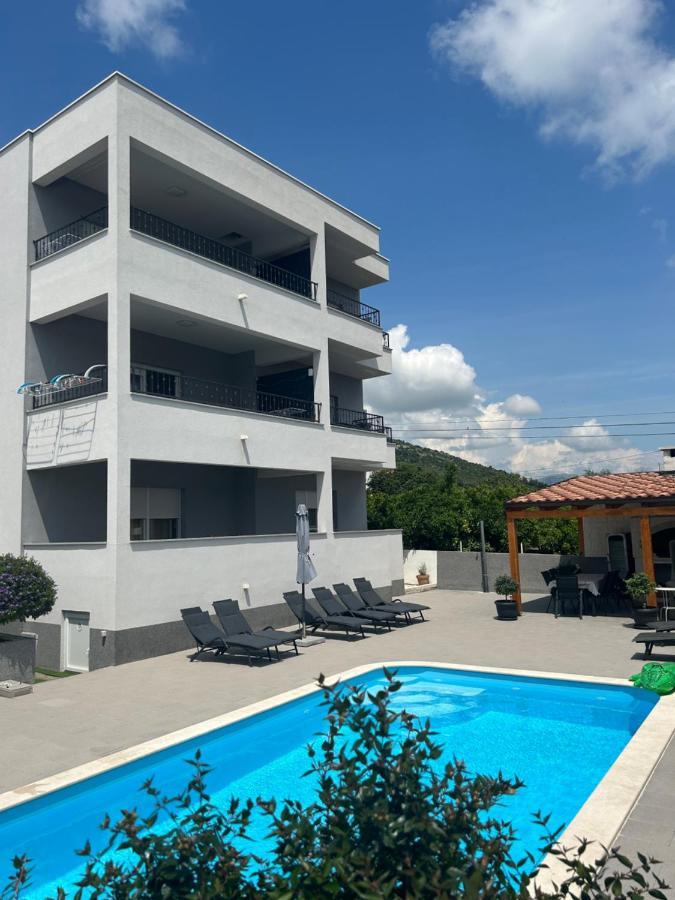 Villa Apartment Aa 2 Trogir Eksteriør bilde