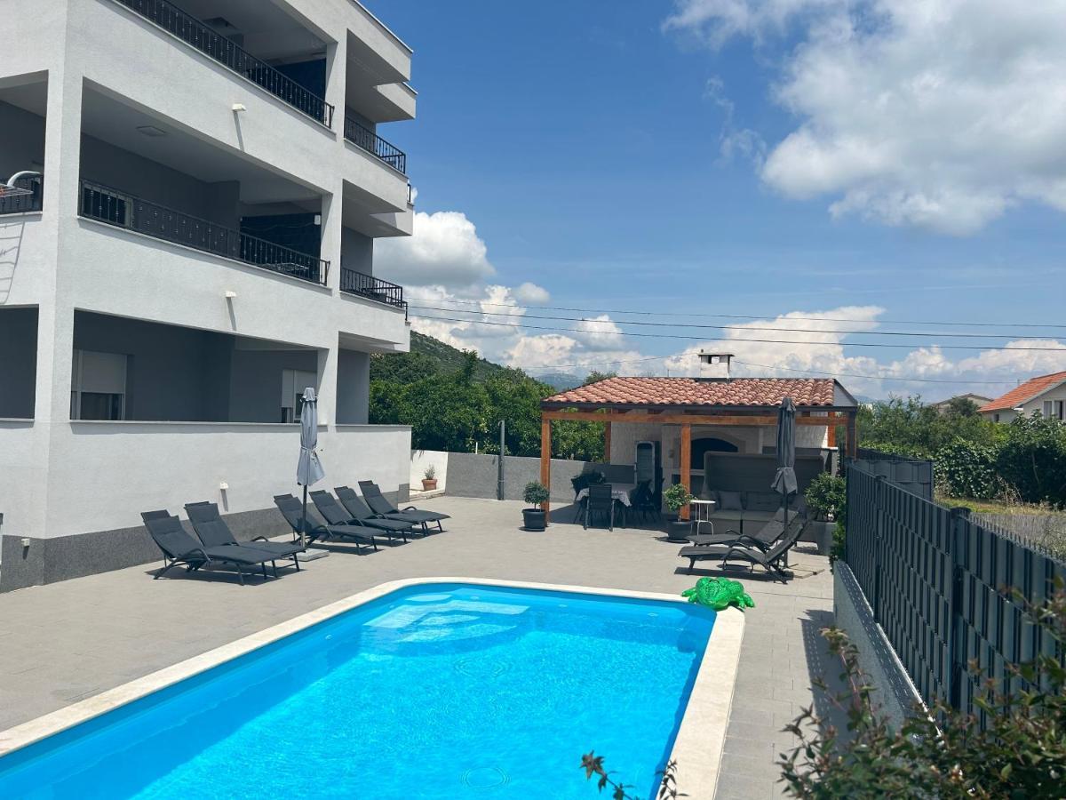 Villa Apartment Aa 2 Trogir Eksteriør bilde