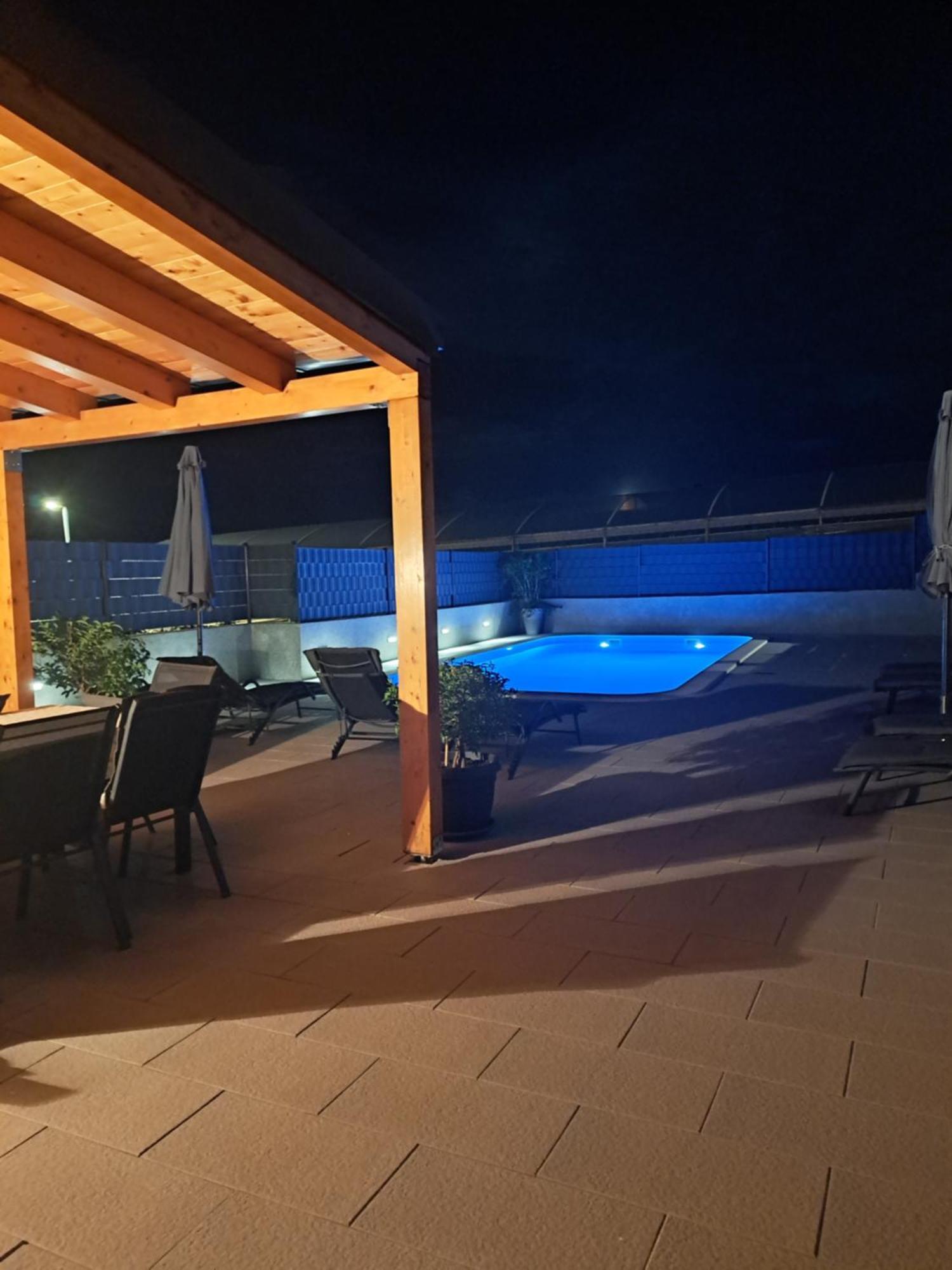 Villa Apartment Aa 2 Trogir Eksteriør bilde