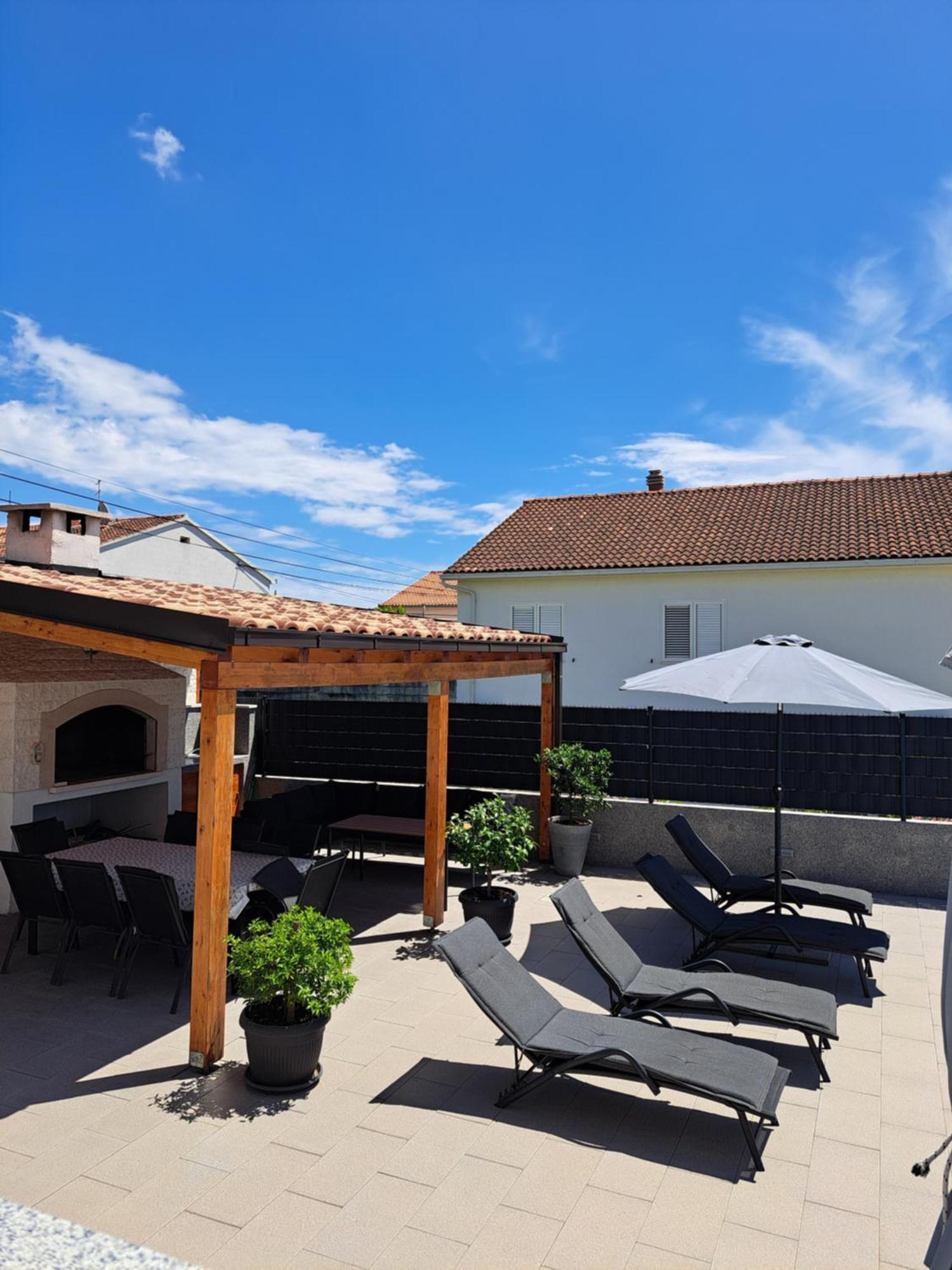 Villa Apartment Aa 2 Trogir Eksteriør bilde