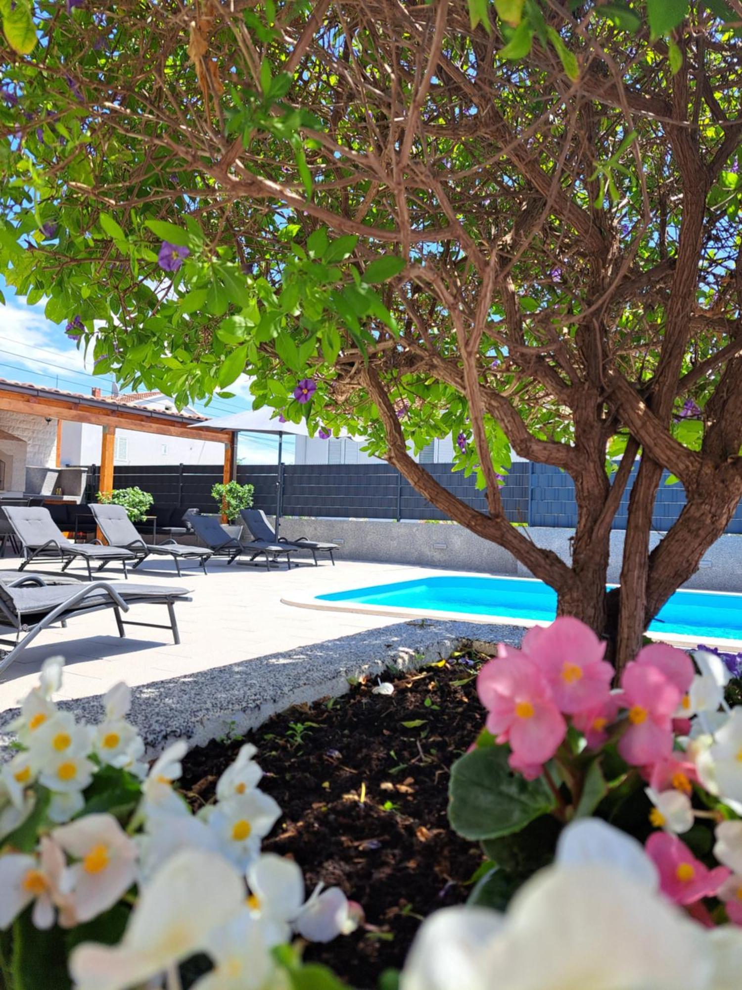 Villa Apartment Aa 2 Trogir Eksteriør bilde