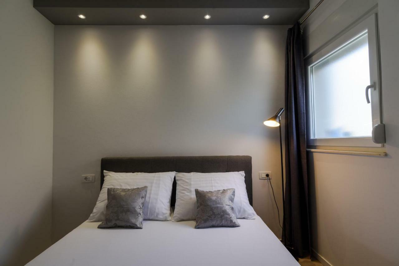Villa Apartment Aa 2 Trogir Eksteriør bilde