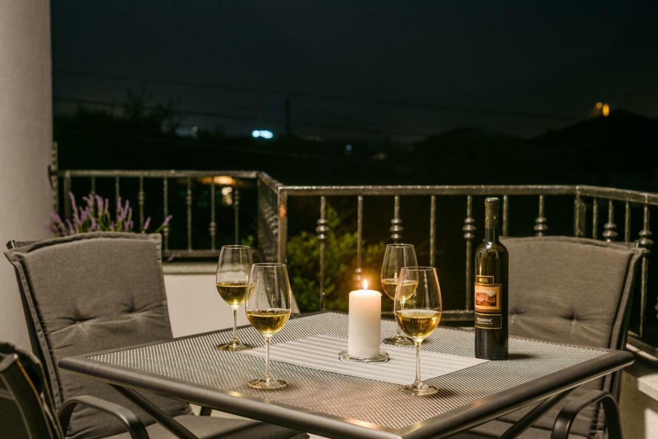 Villa Apartment Aa 2 Trogir Eksteriør bilde