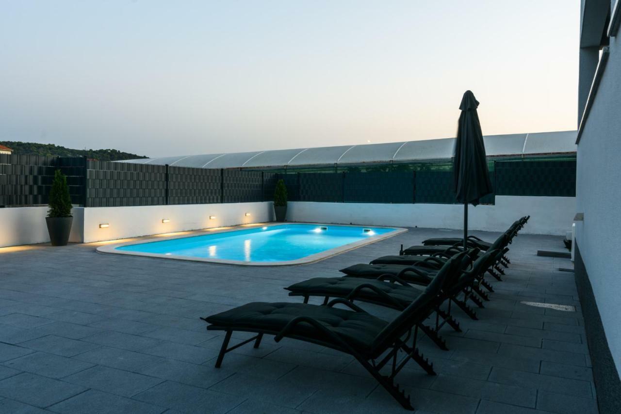 Villa Apartment Aa 2 Trogir Eksteriør bilde